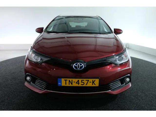 Toyota Auris 1.8 Hybrid Energy Plus 2018 Hybride Benzine 23