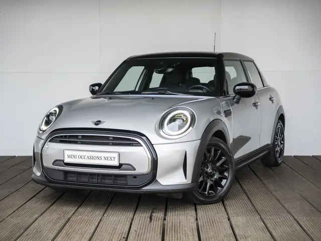 MINI 5-Deurs Cooper Aut. 2023 Benzine 47