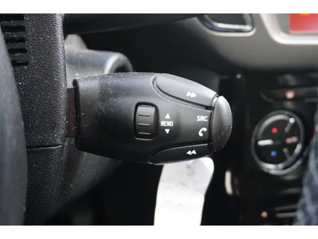 Citroën C3 1.2 PureTech Feel Edition 2016 Benzine 12