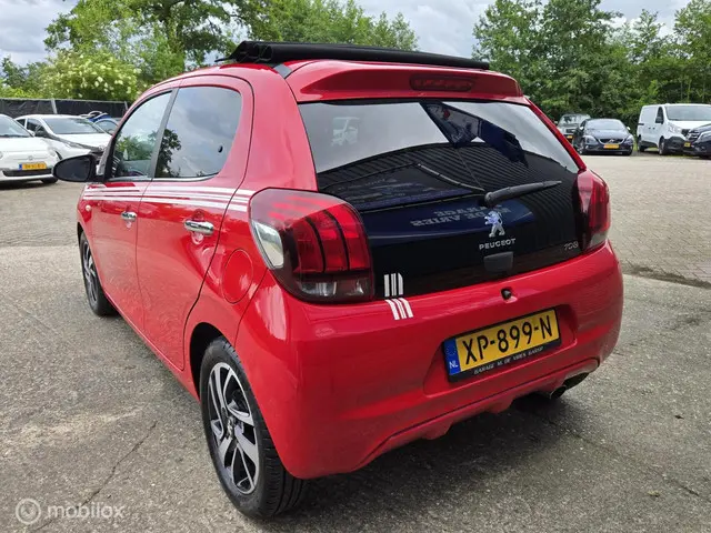 Peugeot 108 1.2 Puretech Allure TOP! 2017 Benzine 12