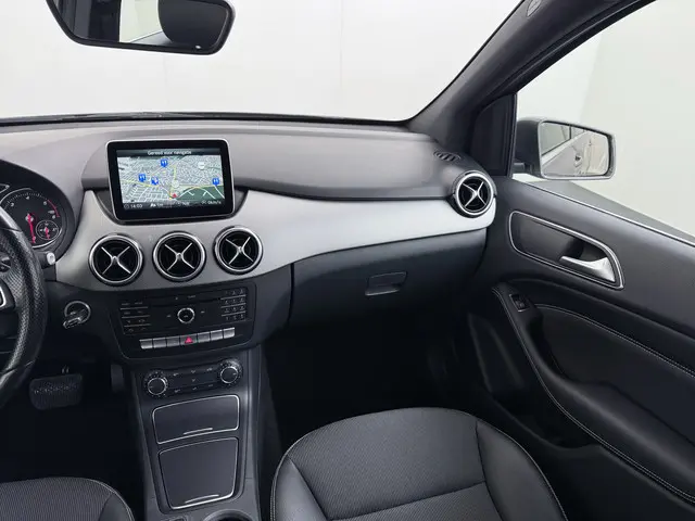 Mercedes-Benz B-Klasse 180 CDI Urban 2015 Diesel 19