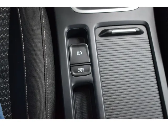 Kia Ceed Sportswagon 1.0 T-GDi DynamicLine 2024 Benzine 23