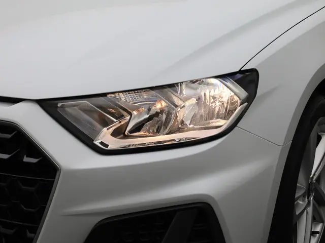 Audi A1 Sportback 35 TFSI/150PK S Line 2021 Benzine 12
