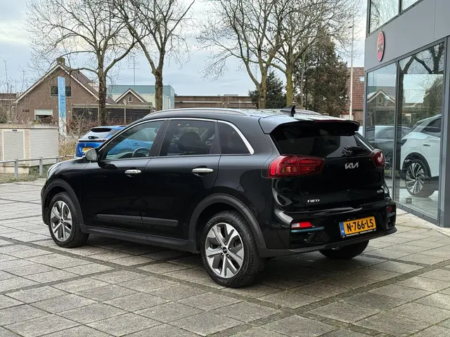 Kia e-Niro Aut. Dynamic Edition 64kWh 2021 Elektrisch 4