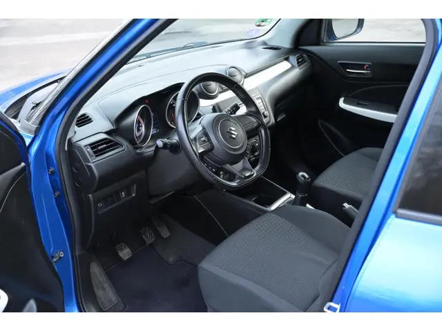 Suzuki Swift 1.2 Select 2017 Benzine 11