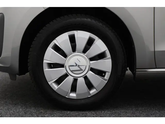 Volkswagen up! 1.0 BMT move up! 2021 Benzine 23
