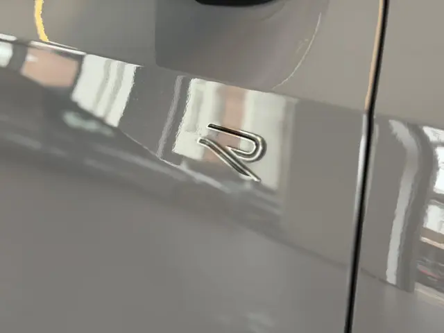 Volkswagen Golf 1.5 R line 2024 Hybride Benzine 20