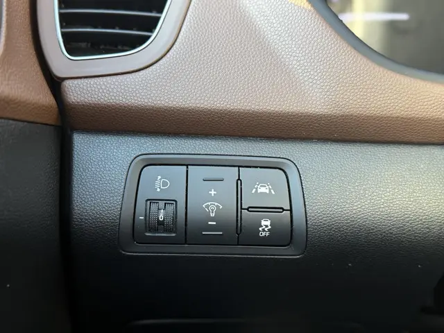 Hyundai i20 1.0 T-GDI Essence 2016 Benzine 28