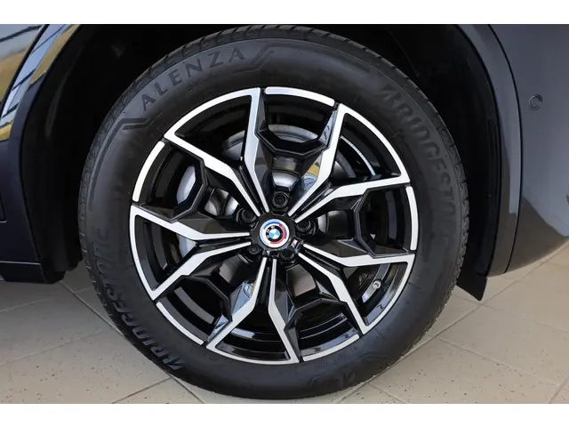 BMW X3 xDrive30e 2023 Hybride Benzine 6
