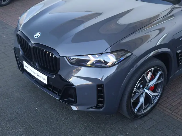 BMW X5 xDrive50e 2025 Hybride Benzine 4