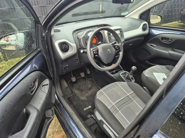 Peugeot 108 1.0 e-VTi Active 2016 Benzine 9