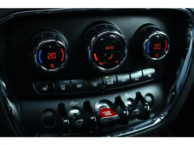 MINI Clubman Cooper S ALL4 2016 Benzine 22