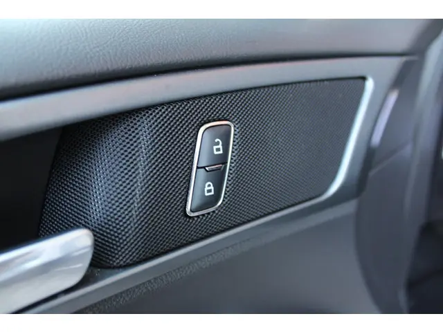 Ford Mondeo 2.0 IVCT HEV Titanium 2016 Hybride Benzine 15