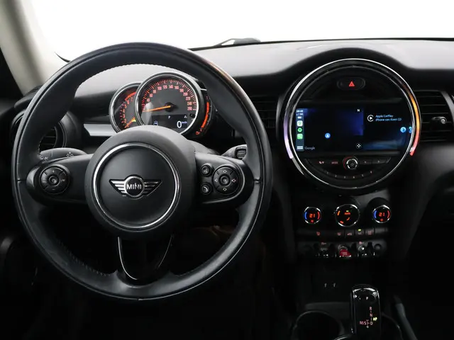 MINI Cooper MINI 1.5 136PK AUT. PEPPER 2018 Benzine 30