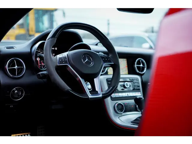 Mercedes-Benz SLK AMG 55 2012 Benzine 26