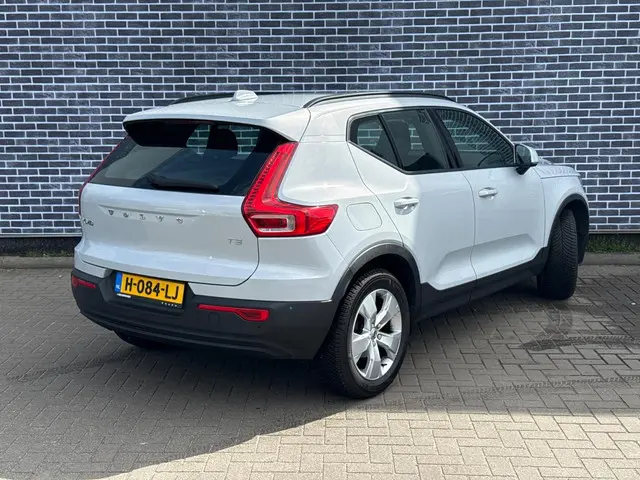 Volvo XC40 1.5 T3 2019 Benzine 2