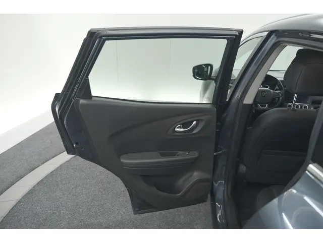 Renault Kadjar TCe 140 Intens 2019 Benzine 77