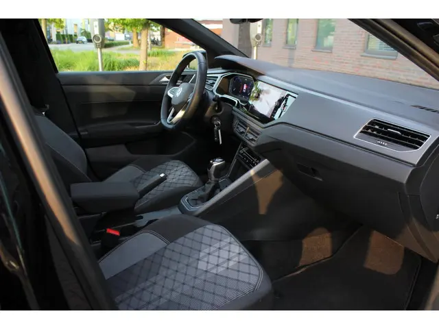 Volkswagen Polo 1.0 TSI R-Line 2024 Benzine 11