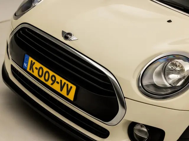 MINI Clubman Mini 1.5 One Pepper Sport 2017 Benzine 31