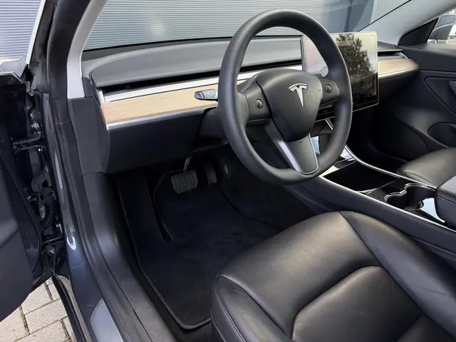 Tesla Model 3 Long Range AWD 75 kWh 2019 Elektrisch 7