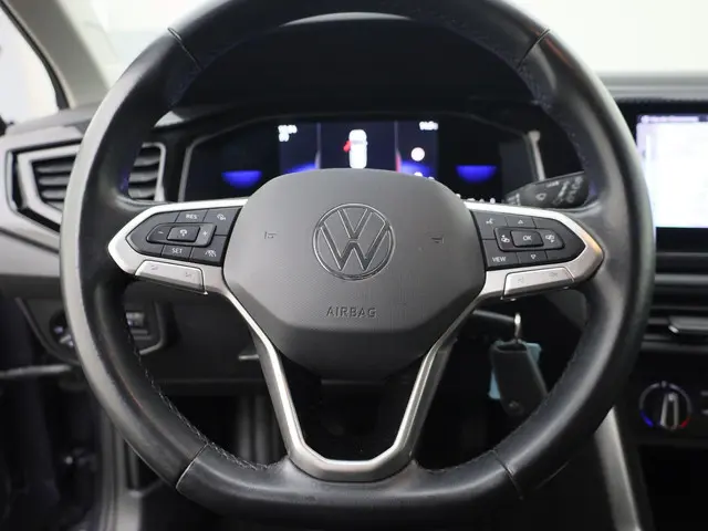 Volkswagen Polo 1.0TSI/95PK Life 2022 Benzine 30