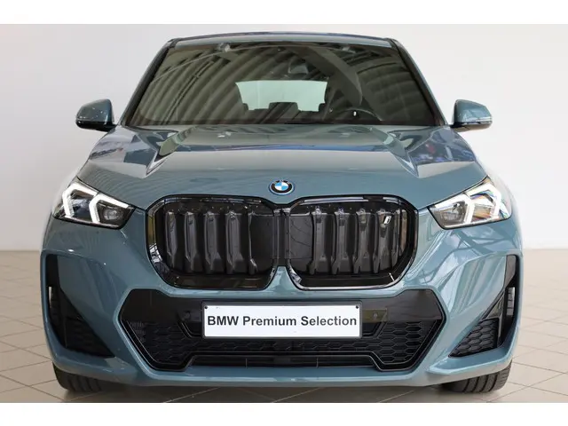 BMW iX1 xDrive30 2023 Elektrisch 4
