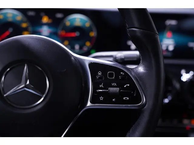 Mercedes-Benz A-Klasse 180d Design 2021 Diesel 21