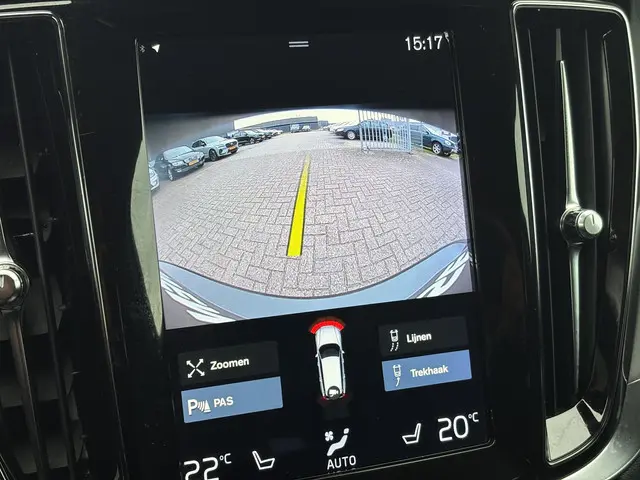 Volvo V60 2.0 B3 Momentum Business 2022 Benzine 20