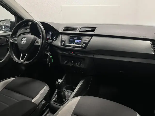 Škoda Fabia Combi 1.2 TSI JOY 2017 Benzine 11