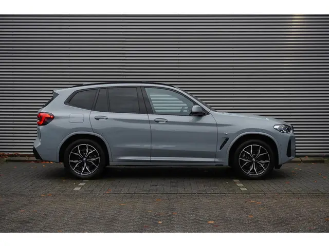 BMW X3 xDrive30i 2024 Benzine 4