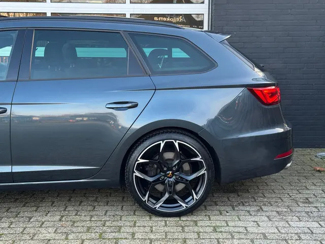 SEAT Leon ST 2.0 TSI CUPRA 300 4Drive / Pano 2018 Benzine 5