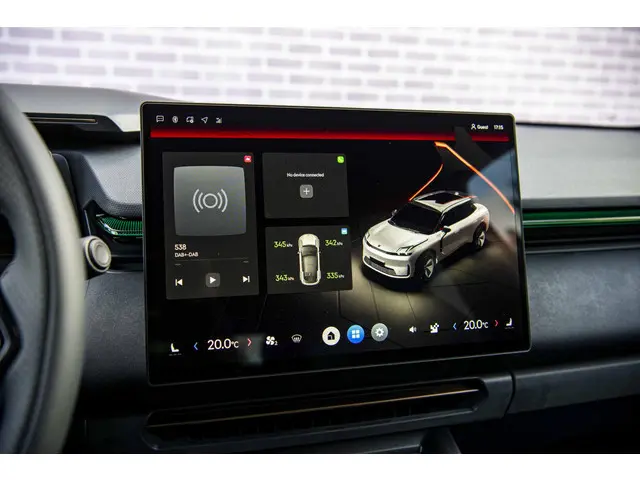 Lynk & Co 08 1.5 More 2025 Hybride Benzine 19