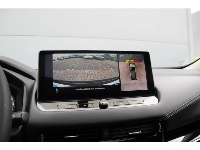 Nissan QASHQAI 1.3 MHEV N-Connecta 2023 Benzine 14
