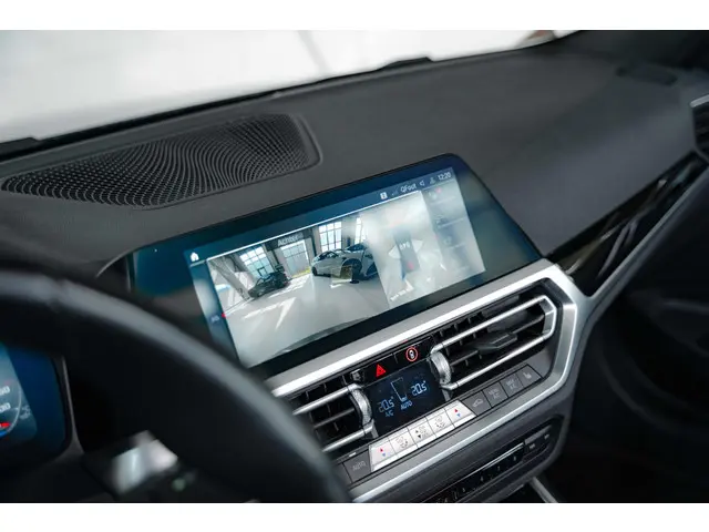 BMW M4 Cabrio xDrive Competition 2022 Benzine 31