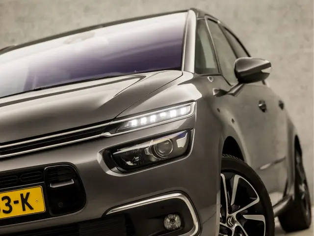 Citroën C4 Picasso 1.2 PureTech Sport 2017 Benzine 14