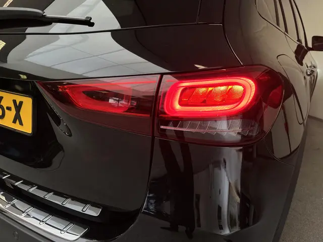 Mercedes-Benz GLA 250 e AMG Line 2020 Hybride Benzine 23