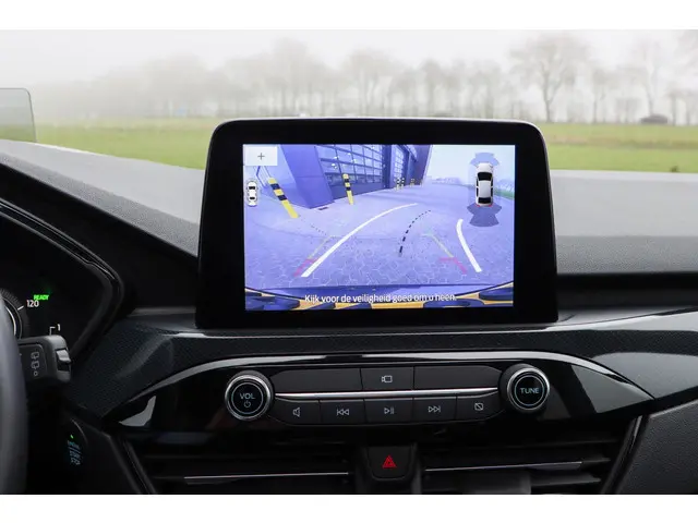 Ford Kuga 2.5 PHEV ST-Line X 2022 Hybride Benzine 32