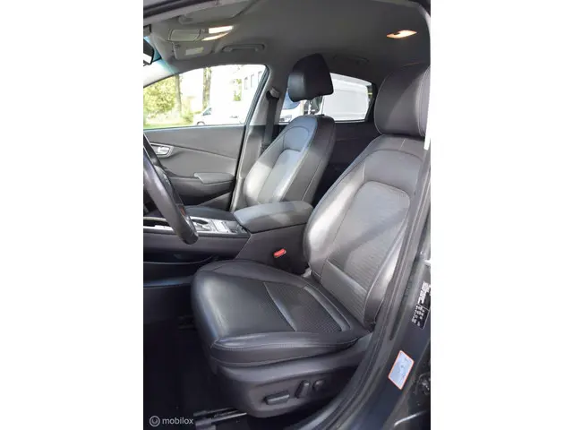 Hyundai Kona EV Premium 64 kWh + Trekhaak 2019 Elektrisch 9