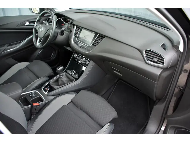 Opel Grandland X 1.2 Turbo Ultimate 2018 Benzine 40