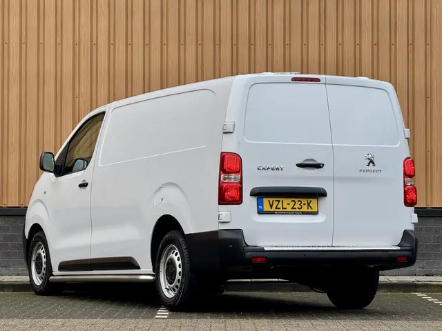 Peugeot Expert 1.5 BlueHDI 100 S&S L3 2023 Diesel 9