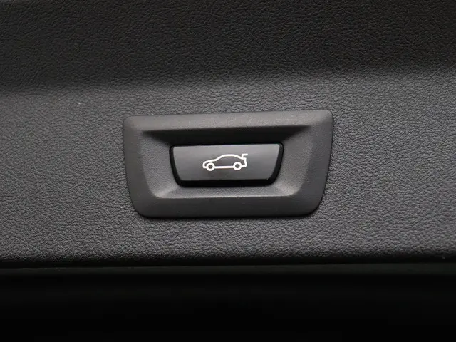 BMW X3 xDrive30e High Executive 2023 Hybride Benzine 30