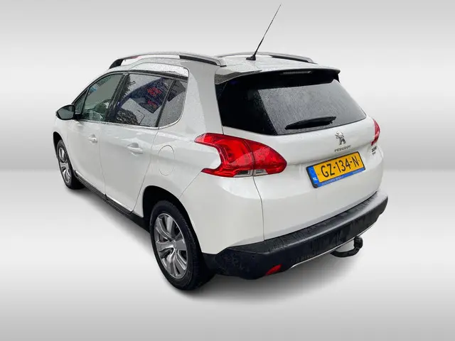 Peugeot 2008 1.2 PureTech Allure 131pk 2015 Benzine 5