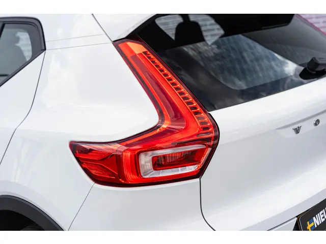 Volvo XC40 1.5 T2 Momentum Business 2021 Benzine 11