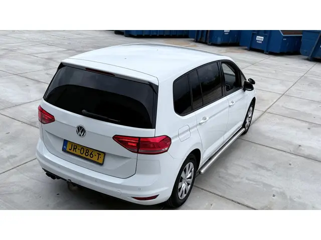 Volkswagen Touran 2.0 TDI SCR Comfortline 2016 Diesel 25