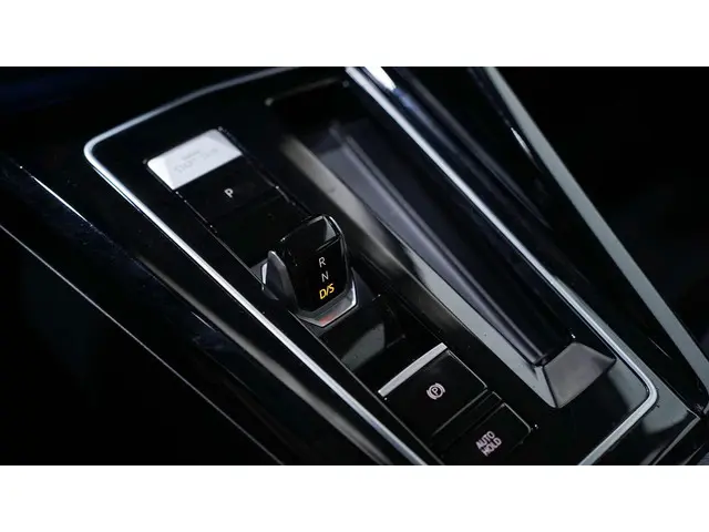 Volkswagen Golf 1.4 eHybrid Style 2022 Hybride Benzine 28