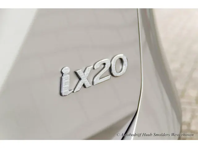 Hyundai ix20 1.4i Go! 2017 Benzine 38
