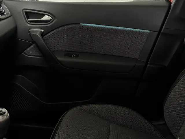 Renault Captur 1.0 TCe 90 techno 2024 Benzine 27