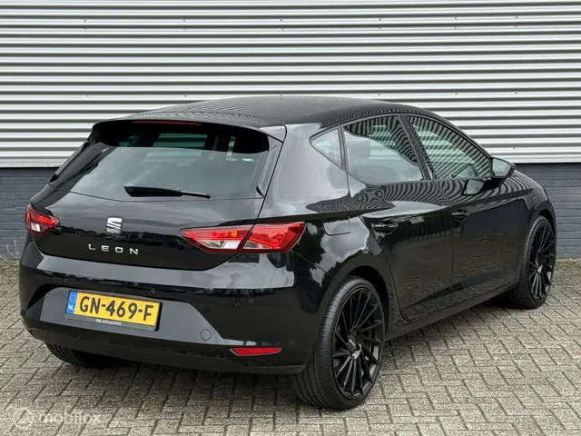 SEAT Leon 1.0 EcoTSI Style Connect 2015 Benzine 6
