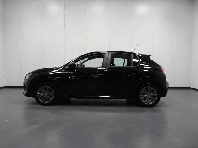 Peugeot e-208 EV Active Pack 50 kWh 2023 Elektrisch 2