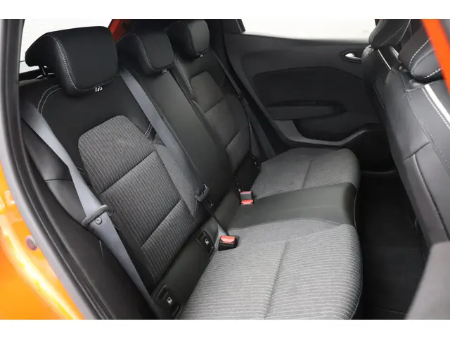 Renault Clio 1.3 TCe 130pk EDC Intens 2020 Benzine 12
